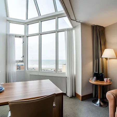 Hotel With Stunning Sea View *