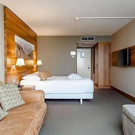 Hotel With Stunning Sea View